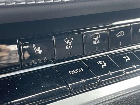 New 2026 Chevrolet Equinox LT image 9