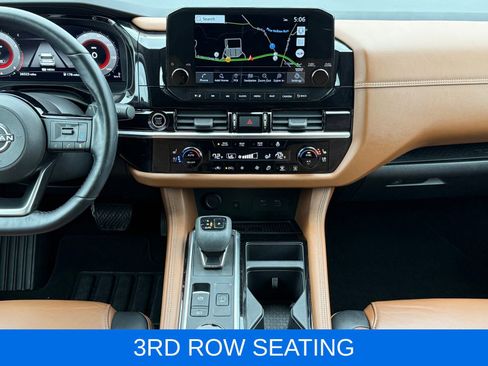 Used 2022 Nissan Pathfinder Platinum w/ Cargo Package AWD/4WD image 25