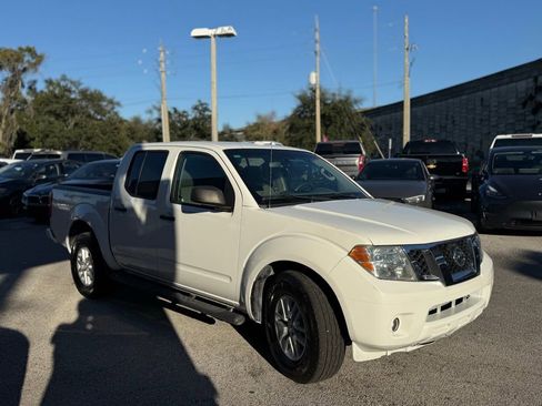 Used 2015 Nissan Frontier SV w/ SV Value Truck Package image 6