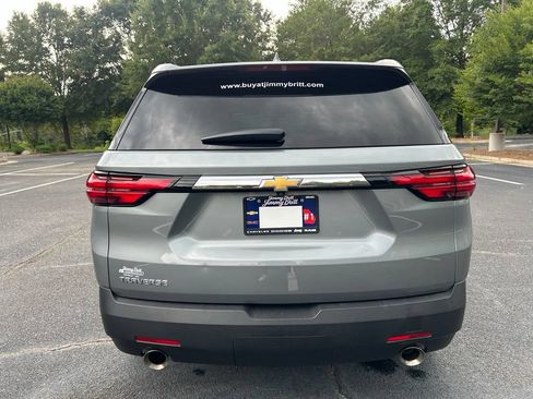 Used 2023 Chevrolet Traverse LS FWD image 18
