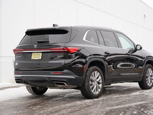 Used 2025 Buick Enclave Preferred image 3