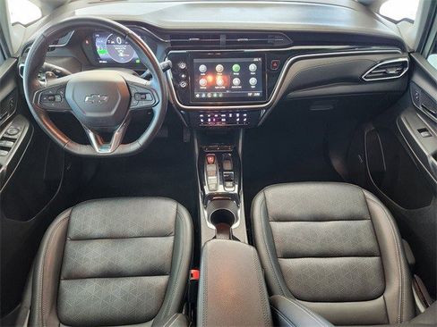 Used 2023 Chevrolet Bolt LT w/ Infotainment Package image 9