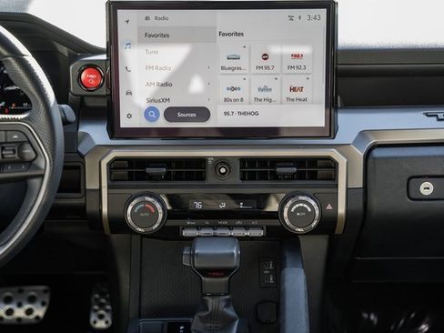 Used 2024 Toyota Tacoma TRD Sport image 24