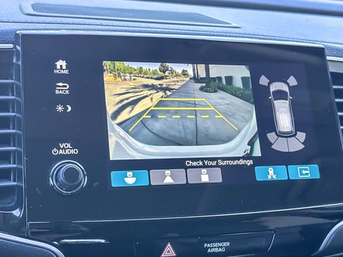 Used 2019 Honda Pilot Touring image 26
