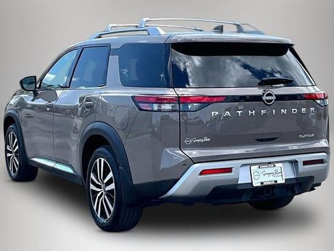 Certified 2025 Nissan Pathfinder Platinum w/ Cargo Package FWD image 4