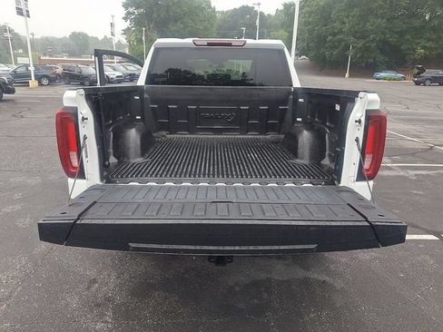 Used 2025 GMC Sierra 1500 SLT RWD image 29