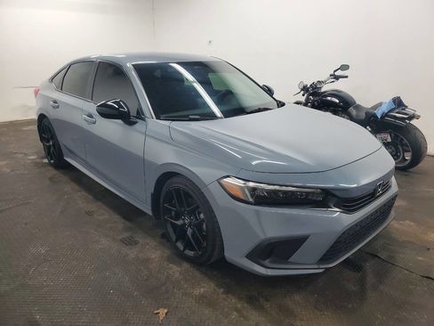 Used 2024 Honda Civic Sport image 3