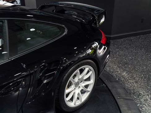 Used 2008 Porsche 911 GT2 RWD image 15