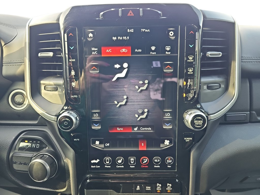 Used 2021 RAM 1500 Big Horn RWD image 24
