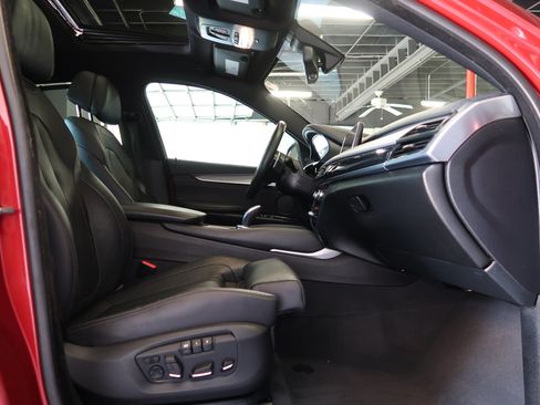 Used 2017 BMW X6 sDrive35i RWD image 31