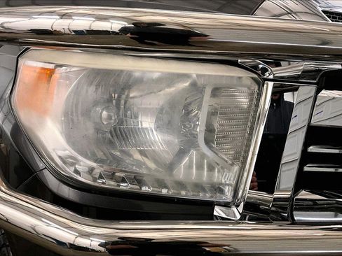 Used 2016 Toyota Tundra SR5 image 28