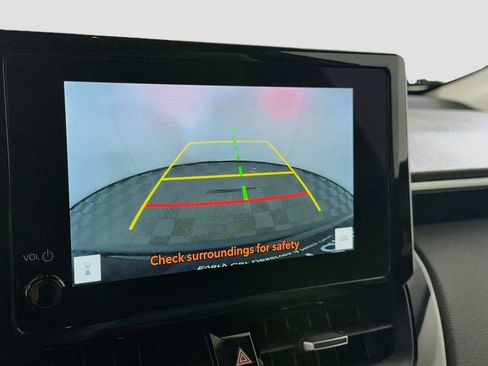 Used 2024 Toyota Corolla Cross XLE FWD image 22