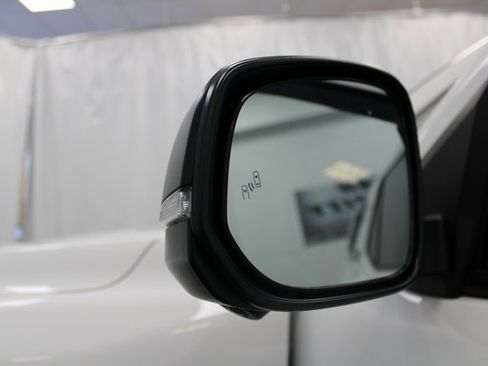 Used 2025 Toyota 4Runner TRD Off-Road Premium image 14