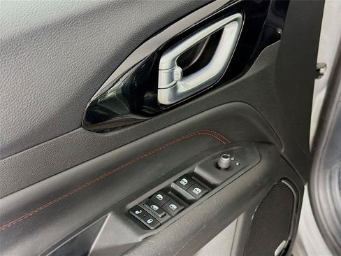 Used 2023 Jeep Compass Trailhawk w/ Sun and Sound Group AWD/4WD image 23