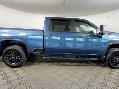 Used 2025 Chevrolet Silverado 2500 Custom w/ Custom Value Package AWD/4WD image 3