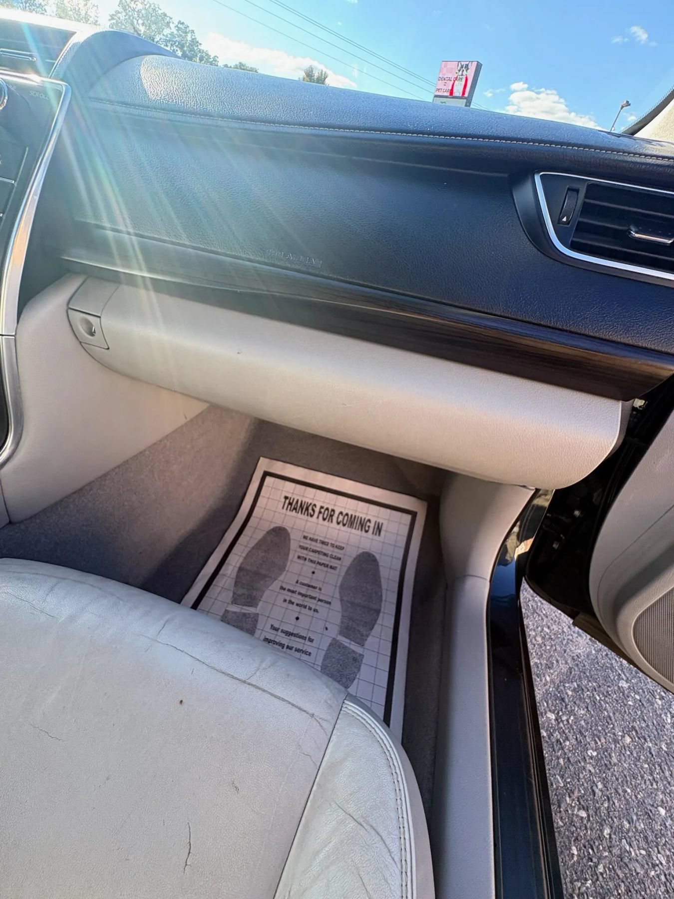 Used 2015 Toyota Camry XLE FWD image 30