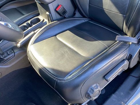 Used 2023 Jeep Wrangler Unlimited Sahara image 25