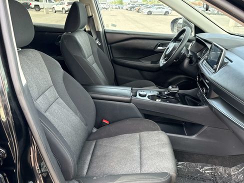 Used 2024 Nissan Rogue SV AWD/4WD image 17