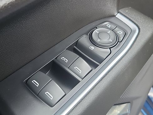 Used 2022 Chevrolet Silverado 1500 LT image 19