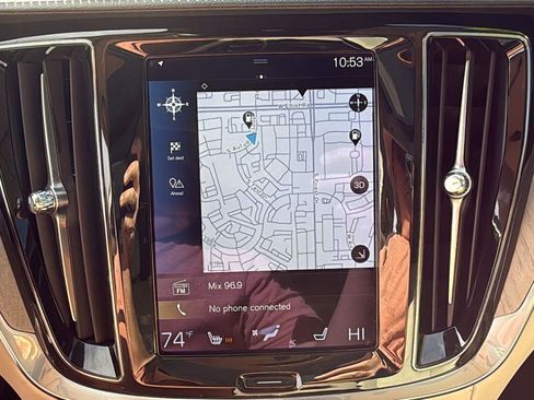 Used 2022 Volvo S60 T8 Inscription w/ Advanced Package image 12