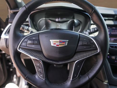 Used 2022 Cadillac XT5 Sportv AWD/4WD image 12