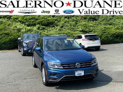 Used 2018 Volkswagen Tiguan SE w/ Panoramic Sunroof Package