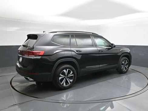New 2026 Volkswagen Atlas SE image 11