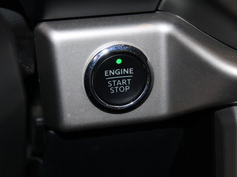 Used 2023 Ford Expedition XLT image 42