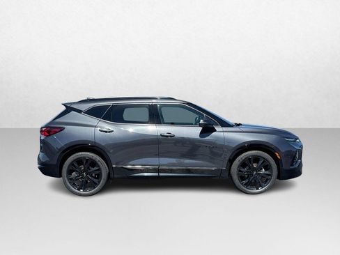 Used 2021 Chevrolet Blazer RS w/ Enhanced Convenience Package AWD/4WD image 2