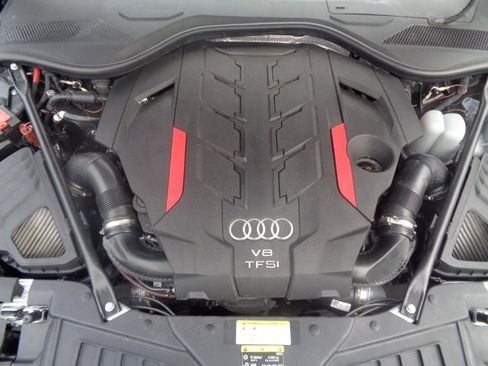 Used 2023 Audi S8 AWD/4WD image 40