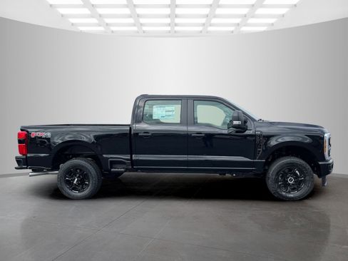 New 2026 Ford F250 XL w/ STX Appearance Package image 3