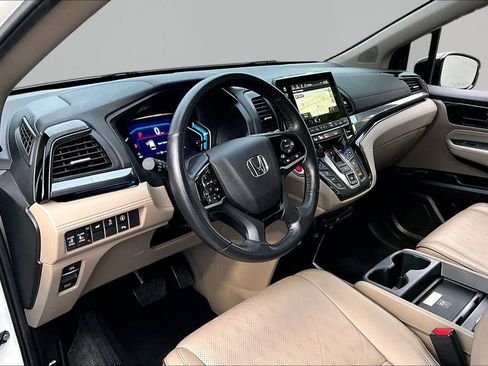 Used 2024 Honda Odyssey Elite image 14