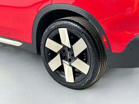 Certified 2025 MINI Cooper Countryman S image 9