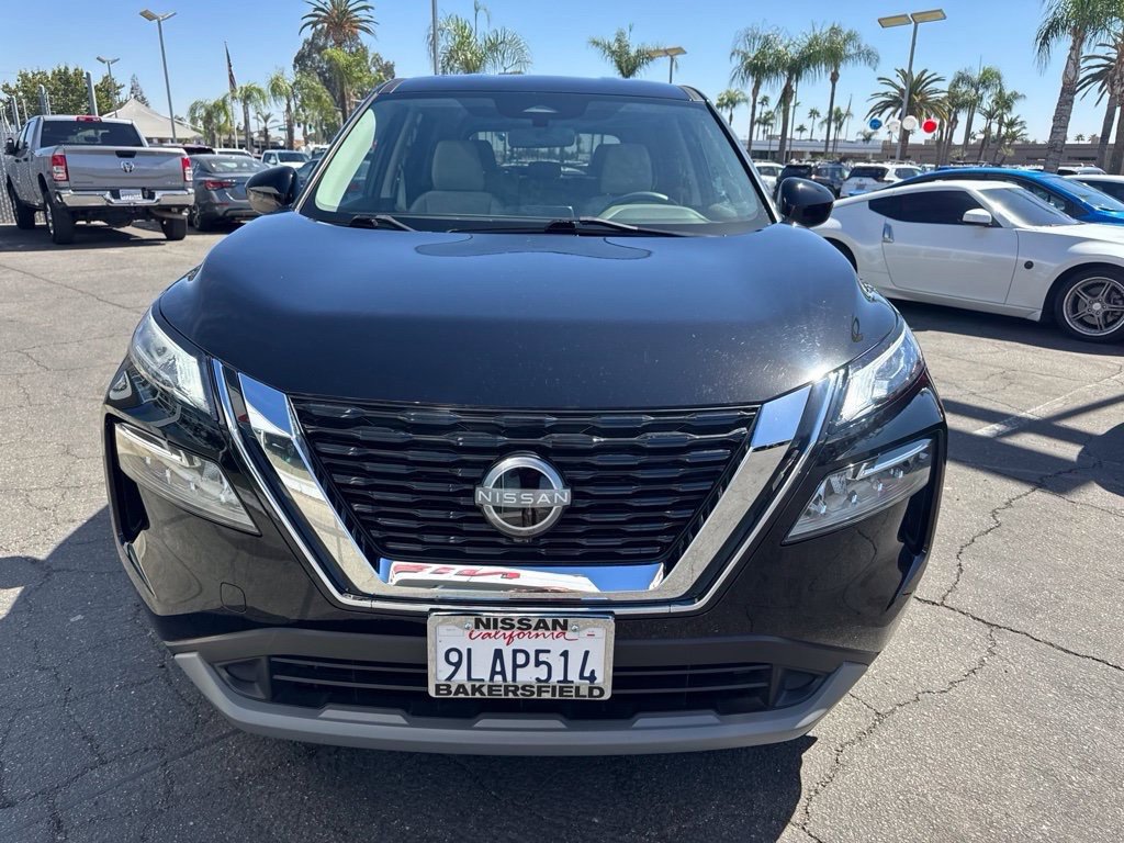 Used 2023 Nissan Rogue SV FWD image 2