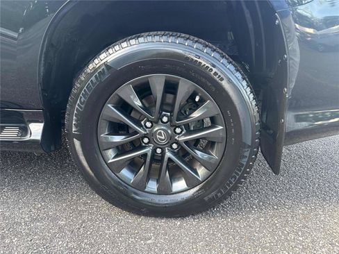 Used 2023 Lexus GX 460 Premium AWD/4WD image 29