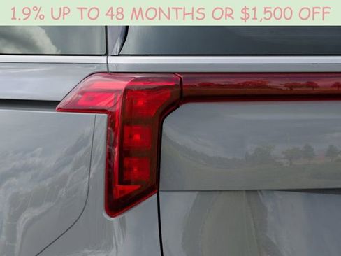 New 2026 Kia Carnival EX FWD image 12