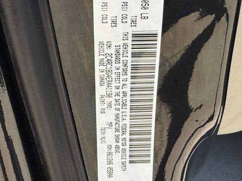Used 2014 Chrysler Town & Country Touring FWD image 26