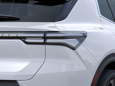 New 2026 Chevrolet Equinox EV LT w/ Convenience Package II image 11