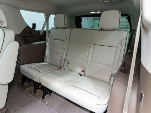 Used 2023 GMC Yukon XL Denali w/ Denali Reserve Package image 38