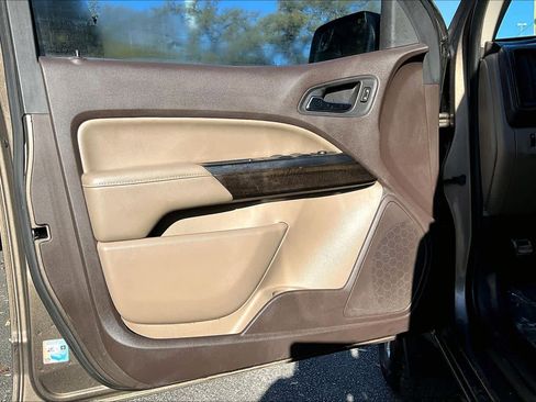 Used 2015 GMC Canyon SLT w/ Driver Alert Package image 22