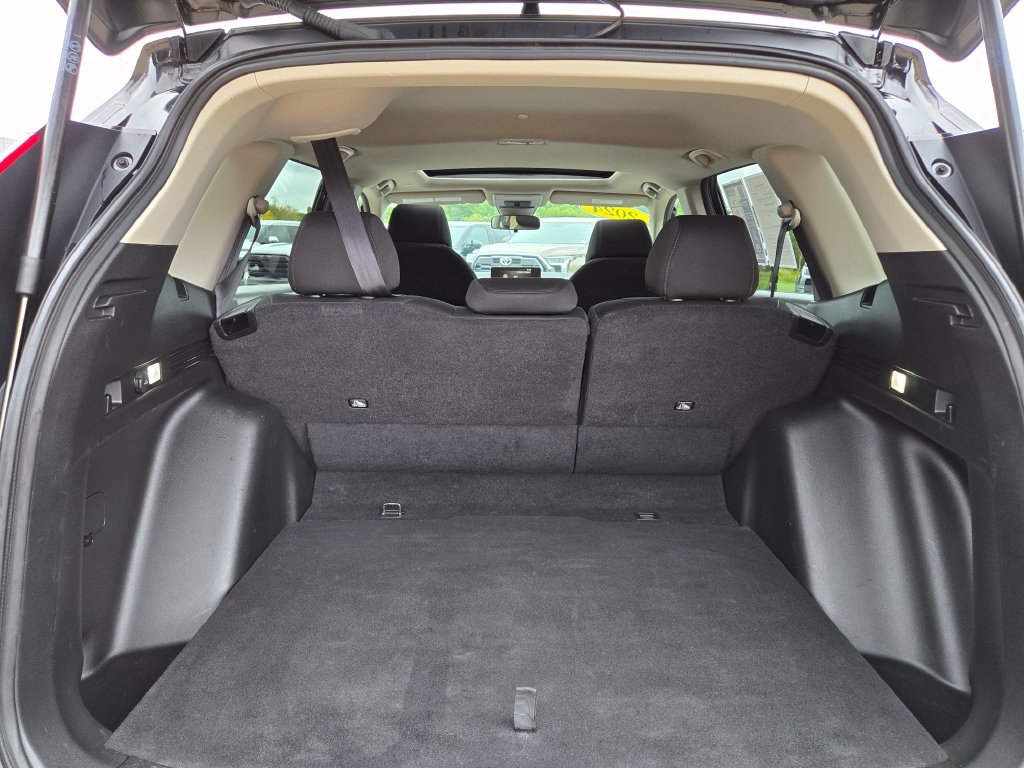 Used 2024 Honda CR-V EX image 11