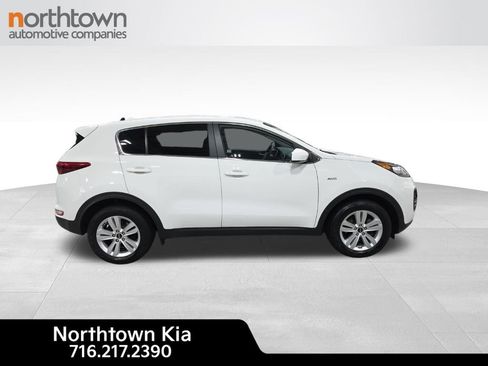 Certified 2019 Kia Sportage LX image 10