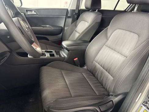 Used 2021 Kia Sportage LX FWD image 11