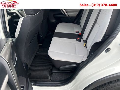 Certified 2018 Toyota RAV4 XLE image 24