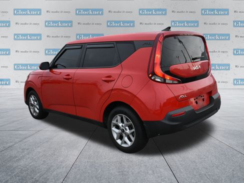 Used 2022 Kia Soul LX w/ Technology Package image 18