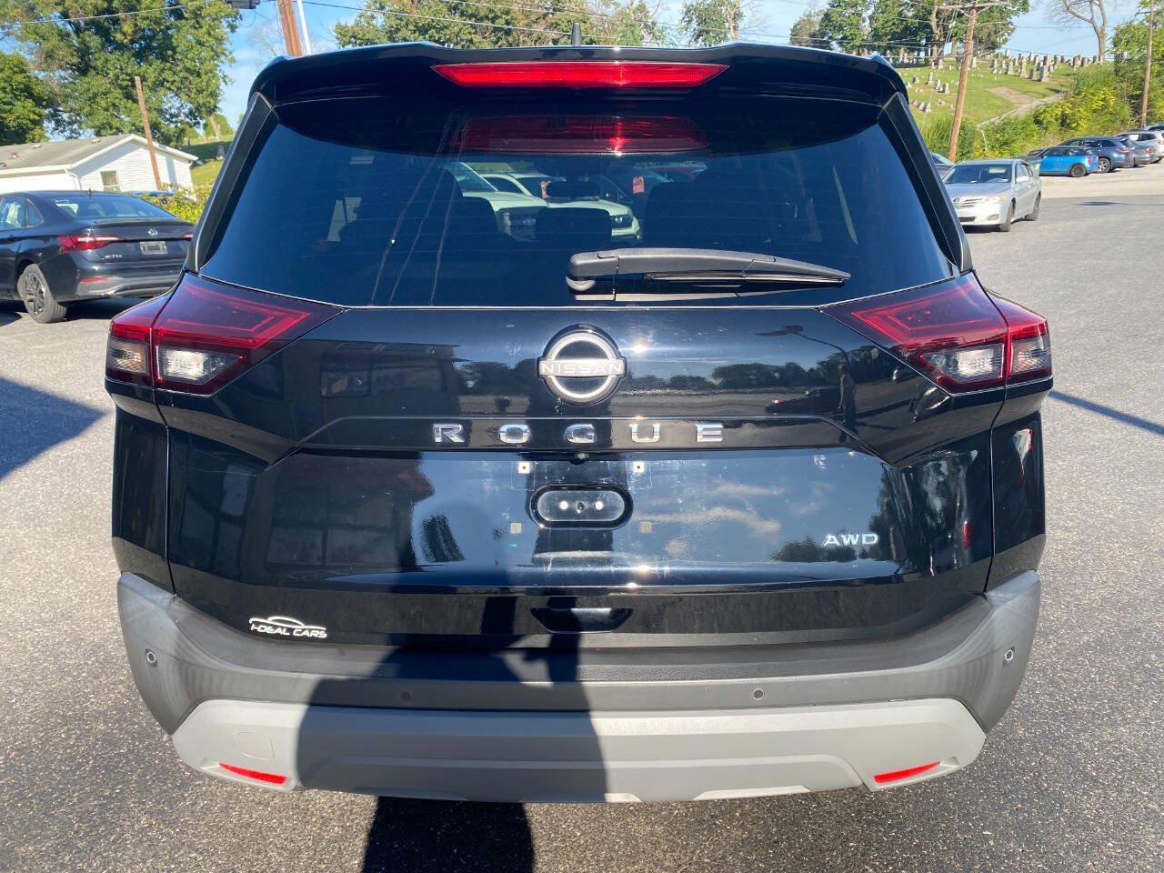 Used 2022 Nissan Rogue S AWD/4WD image 4