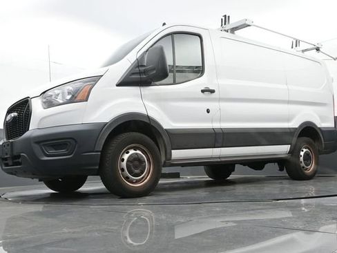 Used 2022 Ford Transit 250 Low Roof RWD image 12
