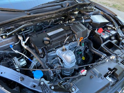 Used 2015 Honda Accord Sport image 12