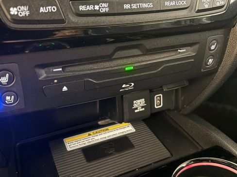 Used 2021 Honda Pilot Black Edition image 30