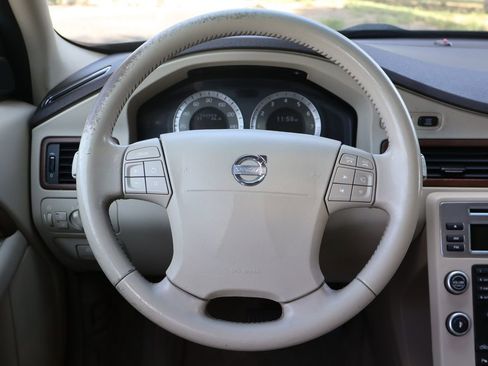 Used 2009 Volvo XC70 T6 image 18